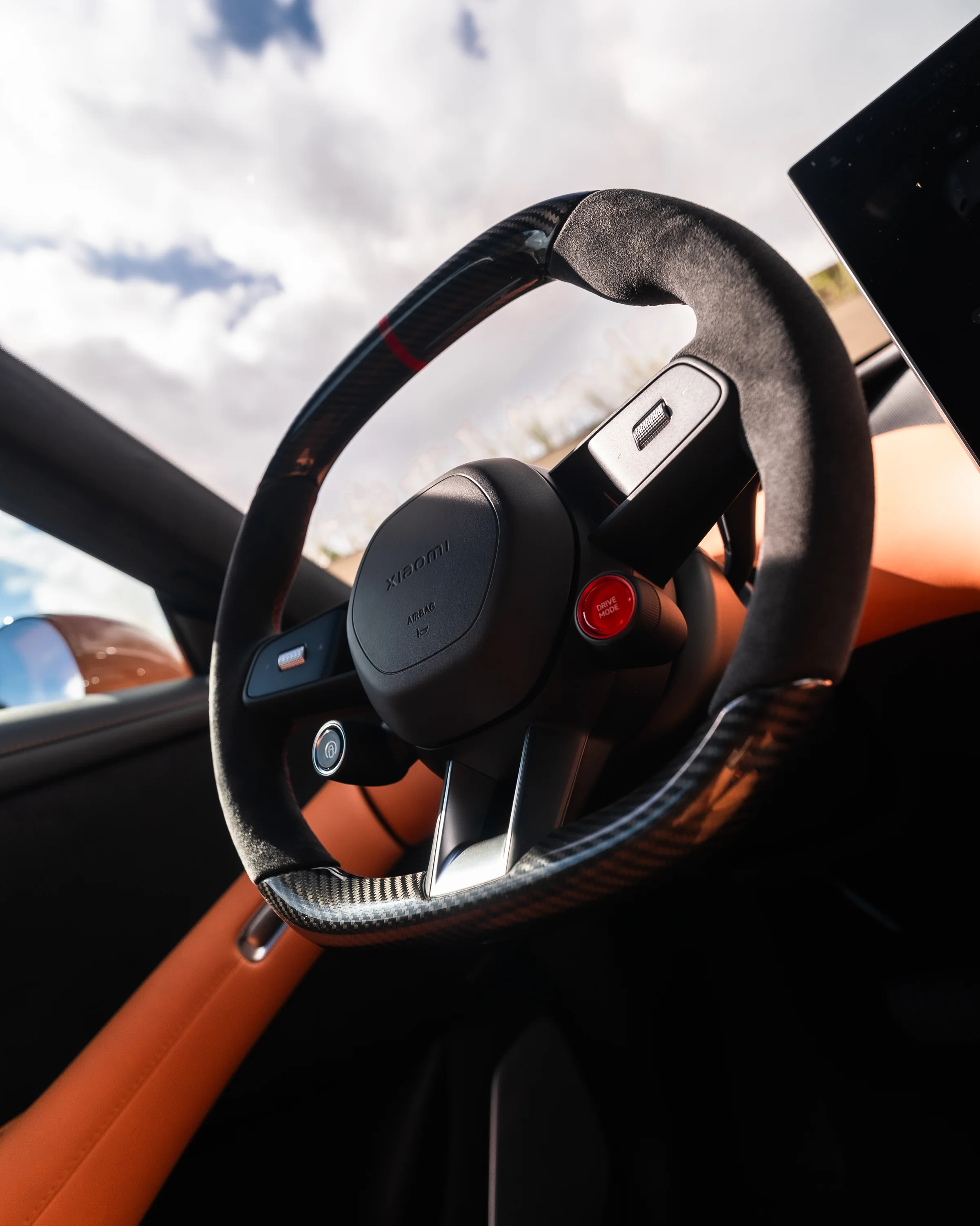 Xiaomi YU7 · volante